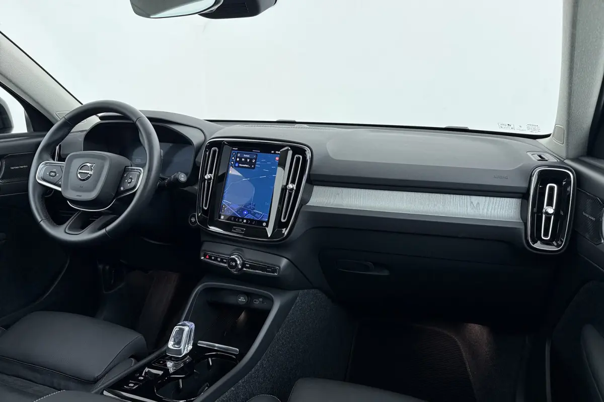 2.0 B4 Plus Black Edition | Uitklap Trekhaak | Panoramadak | Harman/Kardon | Digital Cockpit | CarPlay |