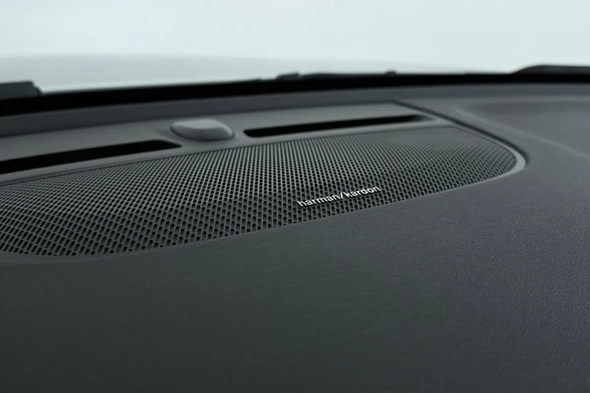 2.0 B4 Plus Black Edition | Uitklap Trekhaak | Panoramadak | Harman/Kardon | Digital Cockpit | CarPlay |