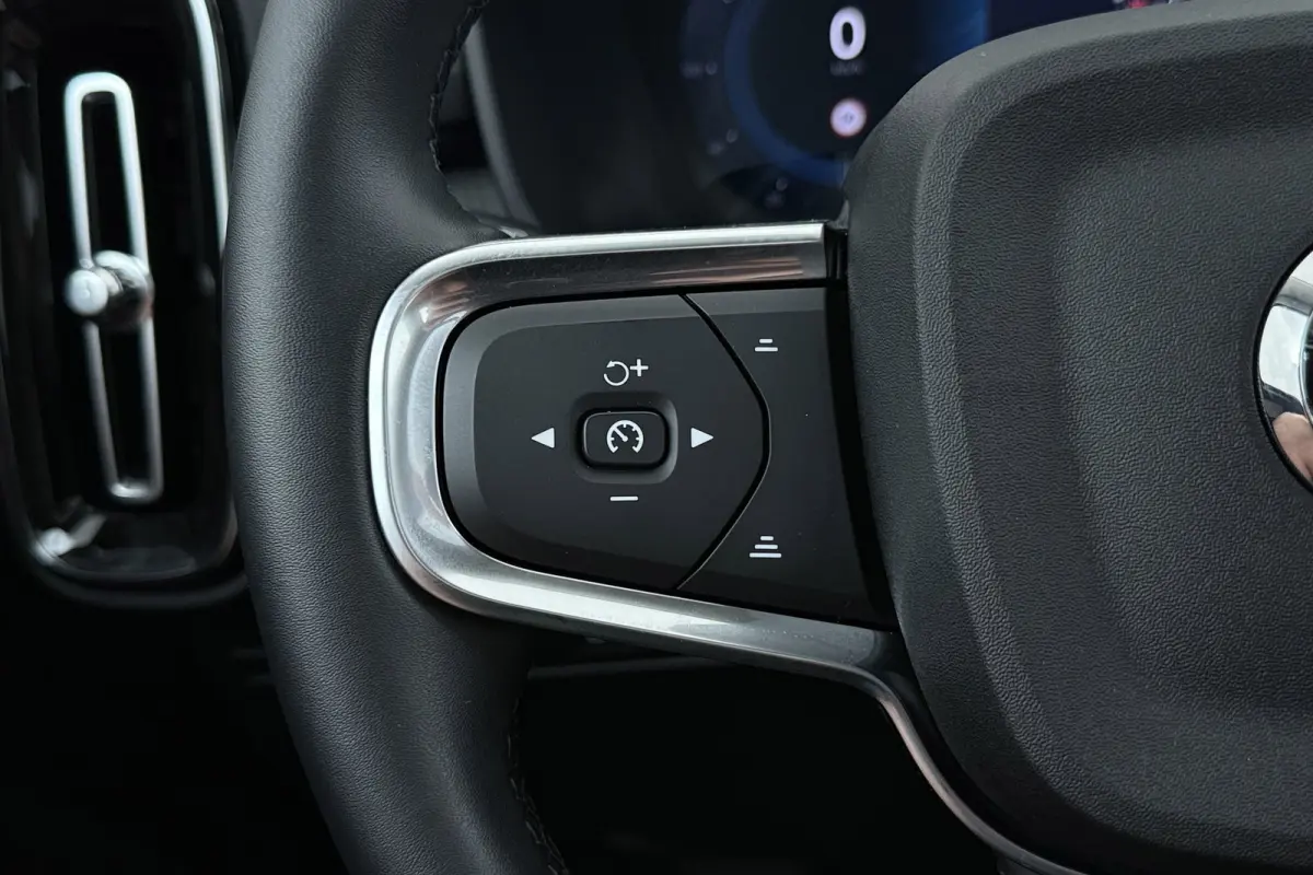 2.0 B4 Plus Black Edition | Uitklap Trekhaak | Panoramadak | Harman/Kardon | Digital Cockpit | CarPlay |