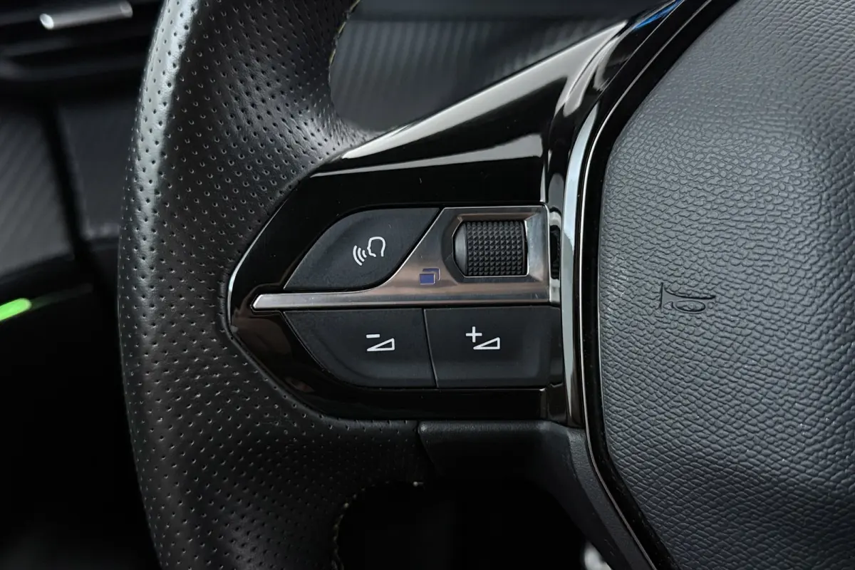 EV GT 50 kWh | 3-Fase | SOH 96,4%! | Camera | Digital Cockpit | Stoelverwarming | CarPlay | Breed Navi |