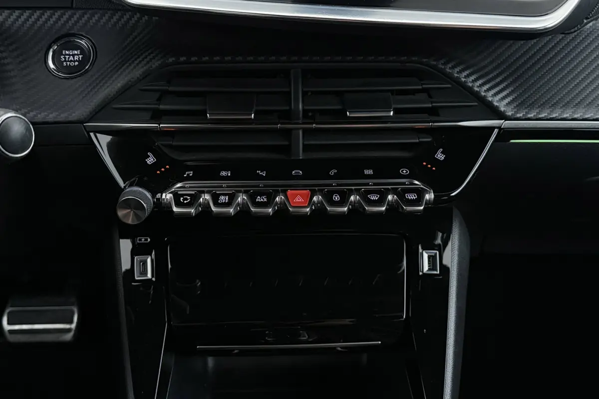 EV GT 50 kWh | 3-Fase | SOH 96,4%! | Camera | Digital Cockpit | Stoelverwarming | CarPlay | Breed Navi |