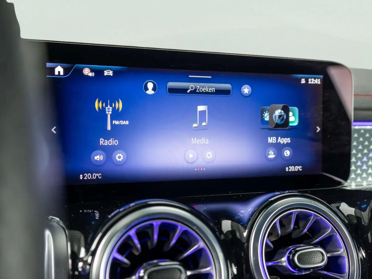 250+ AMG Line 71 kWh