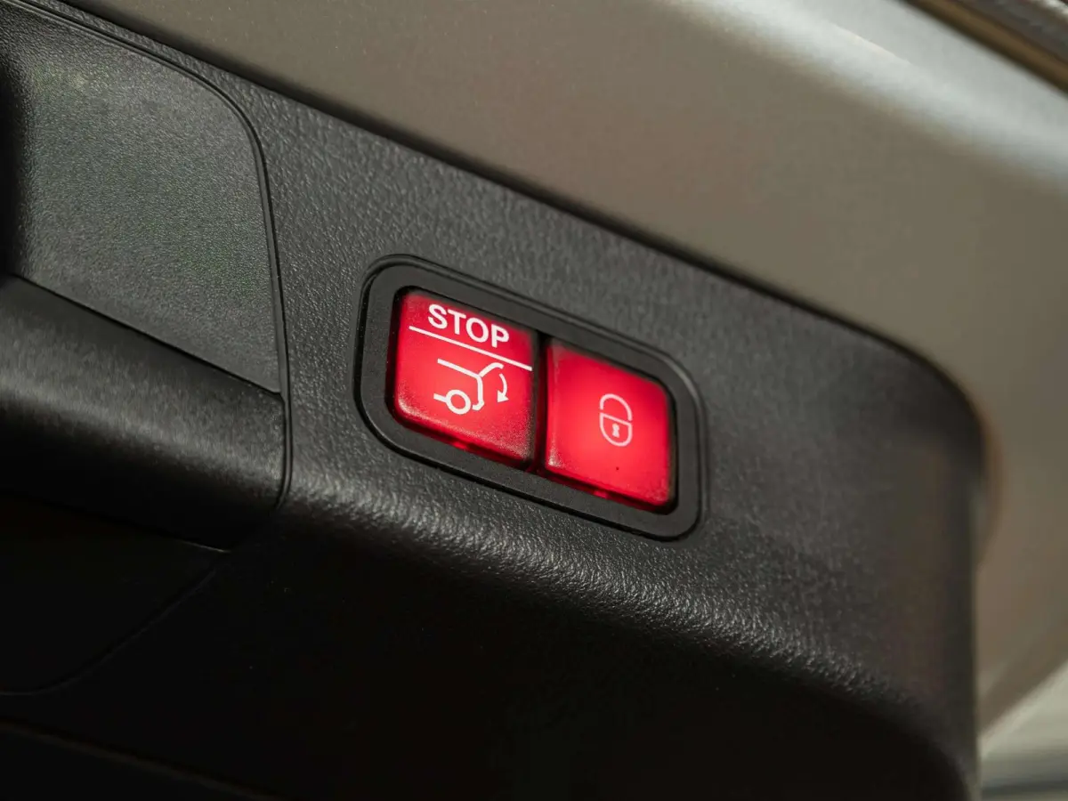 250+ AMG Line 71 kWh