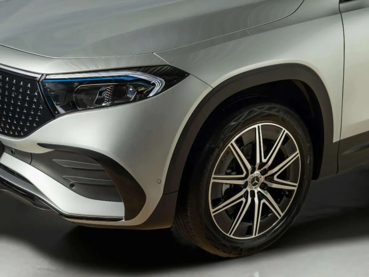 250+ AMG Line 71 kWh