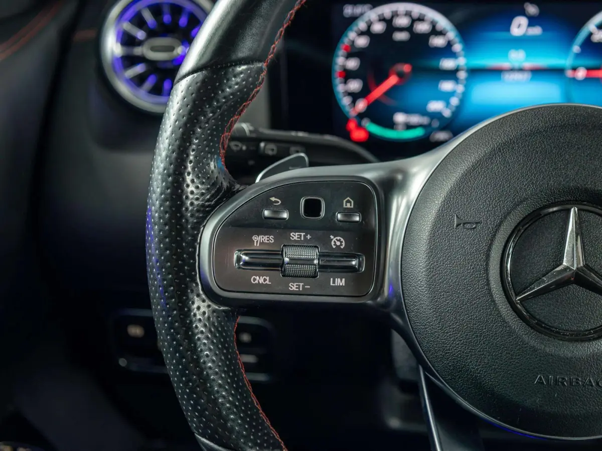 250 Business Solution AMG 67 kWh | Panorama dak | Trekhaak