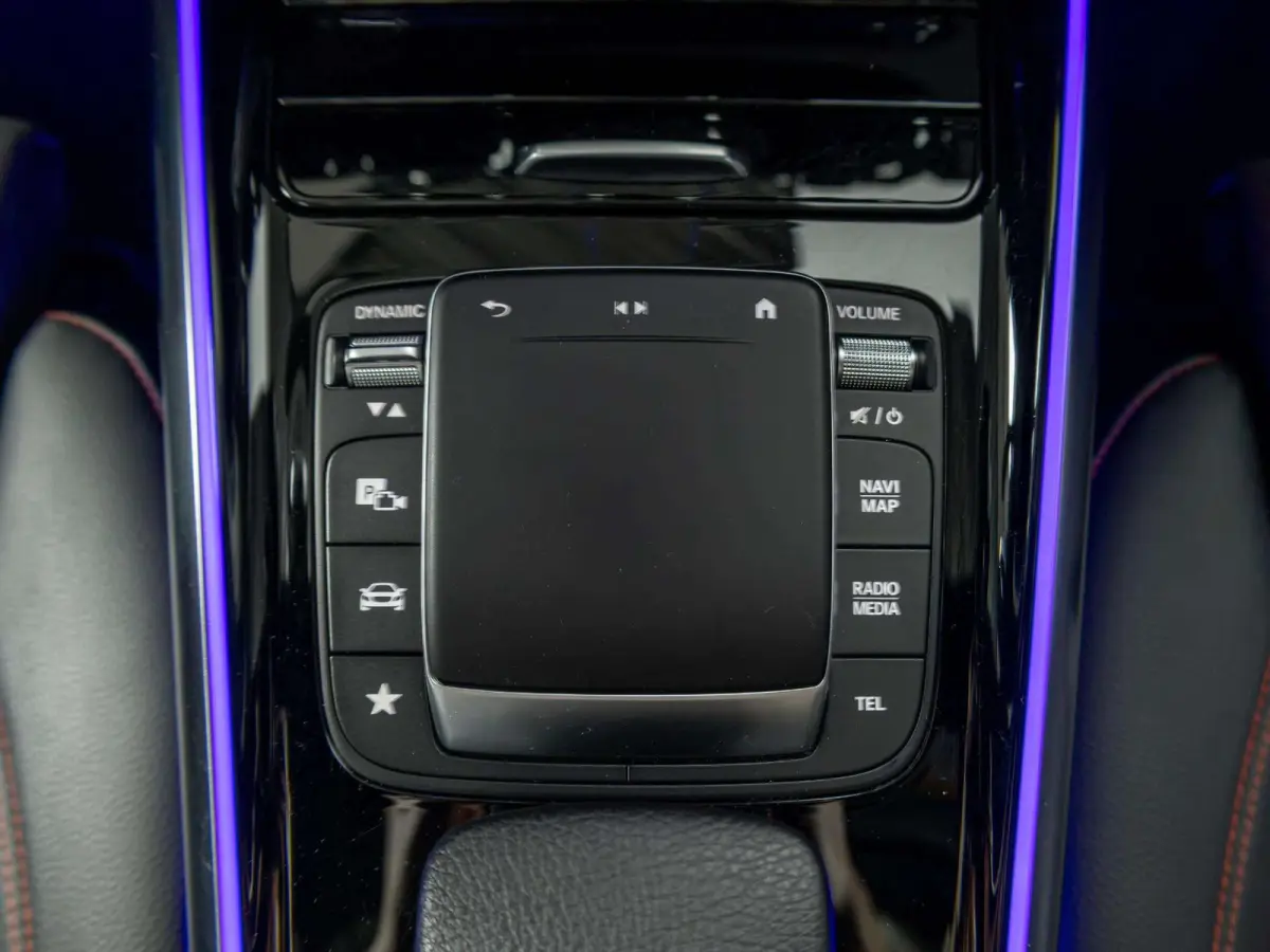 250 Business Solution AMG 67 kWh | Panorama dak | Trekhaak