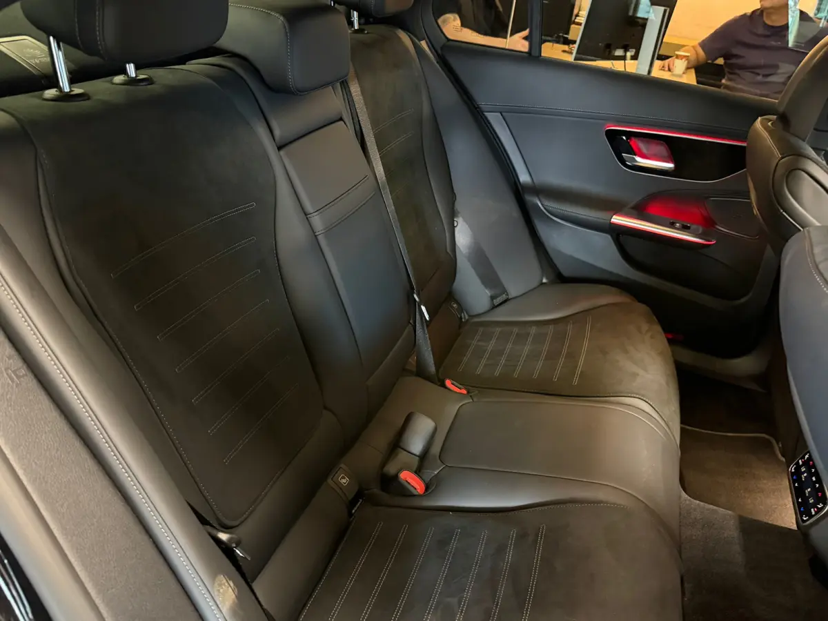 300 e AMG Night Pano Memory 360Cam. Head up