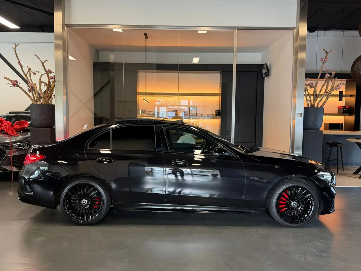 300 e AMG Night Pano Memory 360Cam. Head up