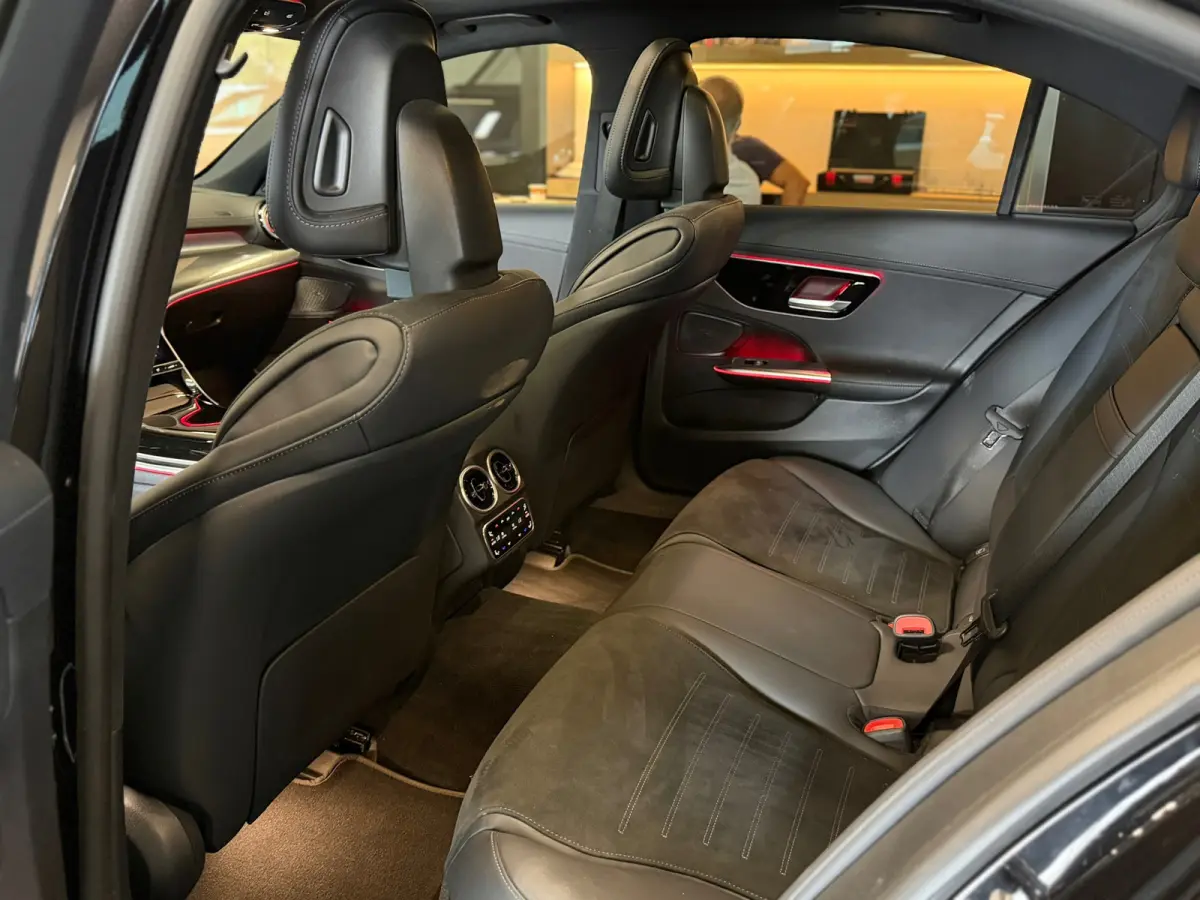 300 e AMG Night Pano Memory 360Cam. Head up