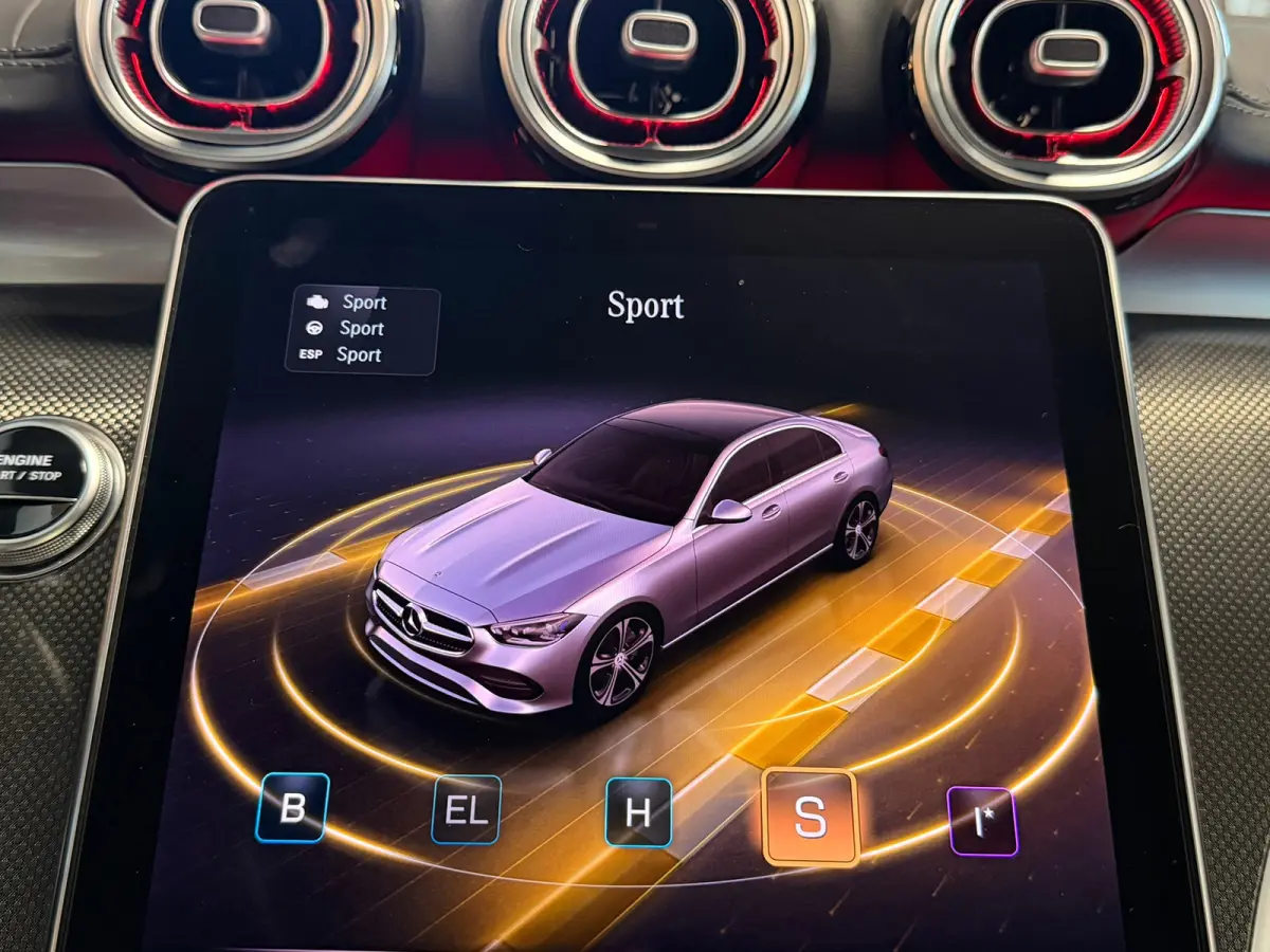 300 e AMG Night Pano Memory 360Cam. Head up