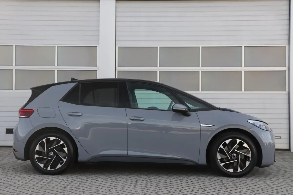 204pk Pro Edition Advantage 58 kWh | SoH 95% | Navigatie | Stoelverwarming | Achteruitrijcamera | App Connect