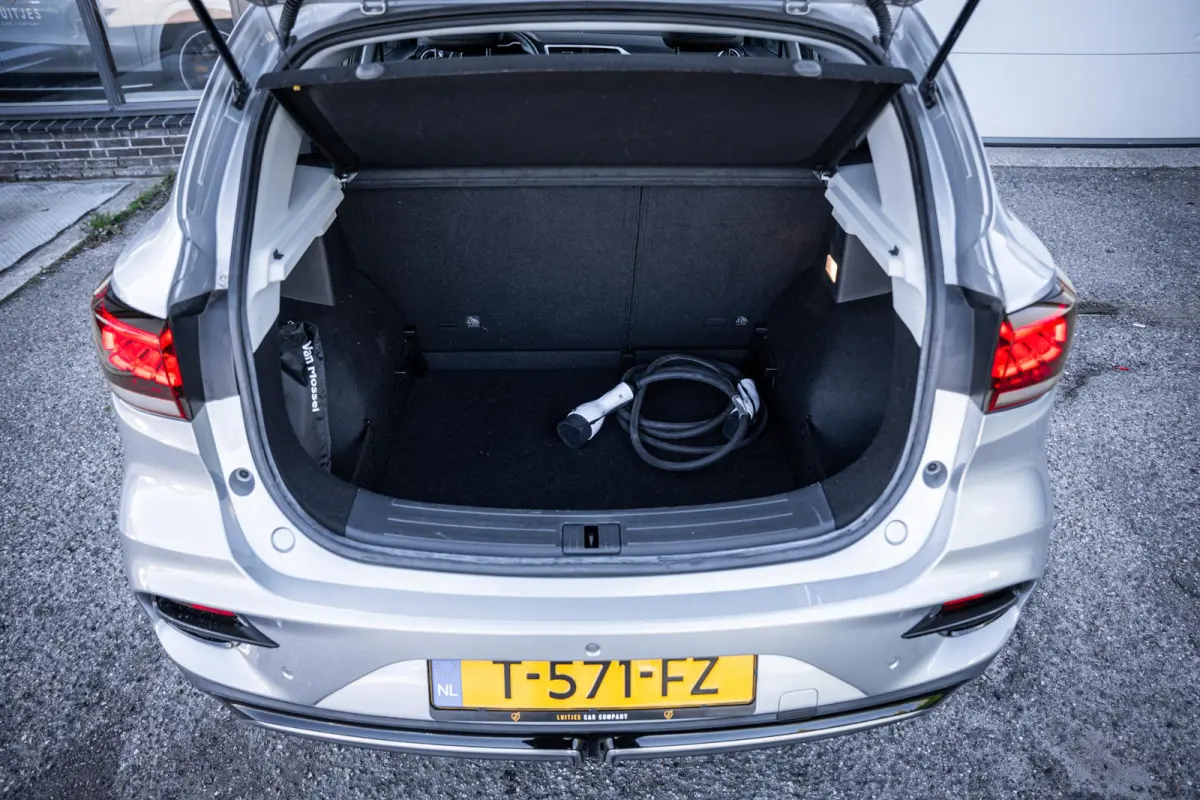 Long Range Luxury 70 kWh Org.NL|1e-eig.|Pano-dak|Leder|360°|ACC|Carplay|Dealeronderhouden