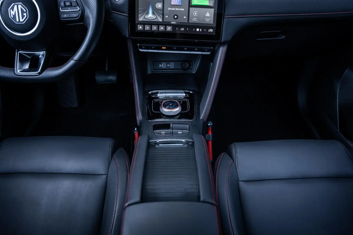 Long Range Luxury 70 kWh Org.NL|1e-eig.|Pano-dak|Leder|360°|ACC|Carplay|Dealeronderhouden