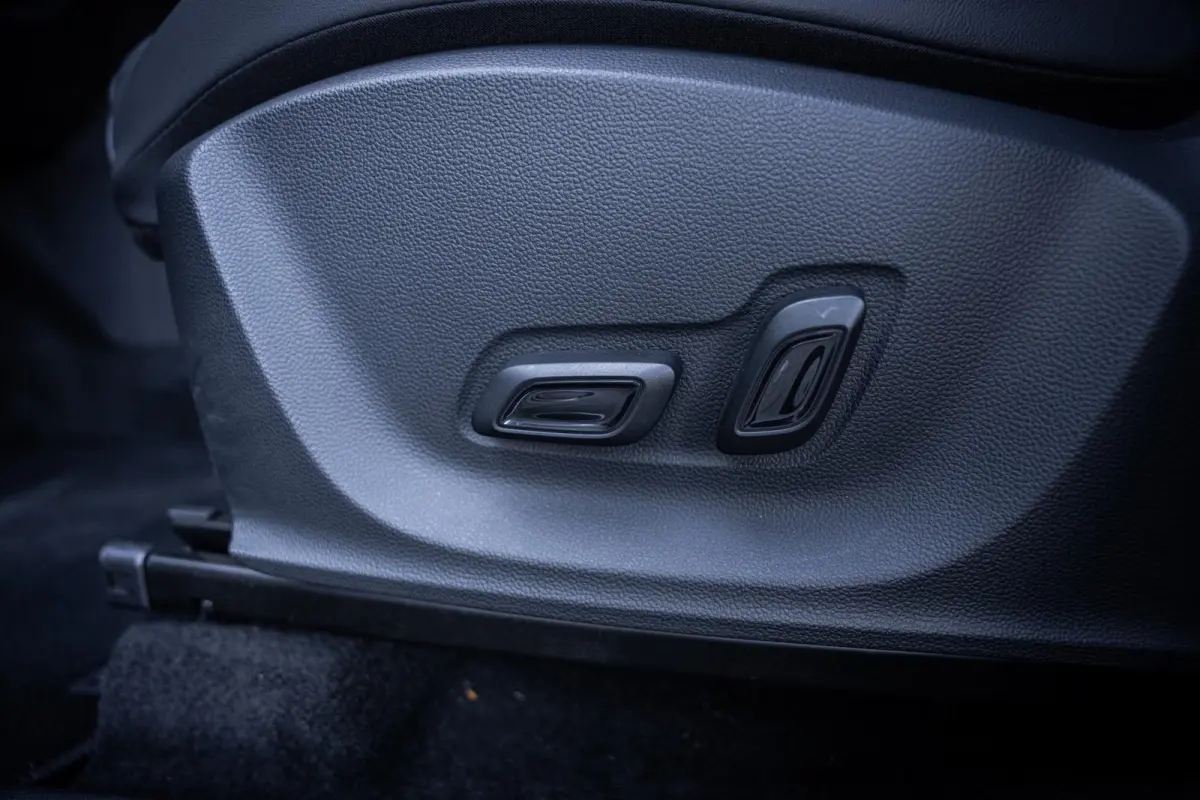 Long Range Luxury 70 kWh Org.NL|1e-eig.|Pano-dak|Leder|360°|ACC|Carplay|Dealeronderhouden