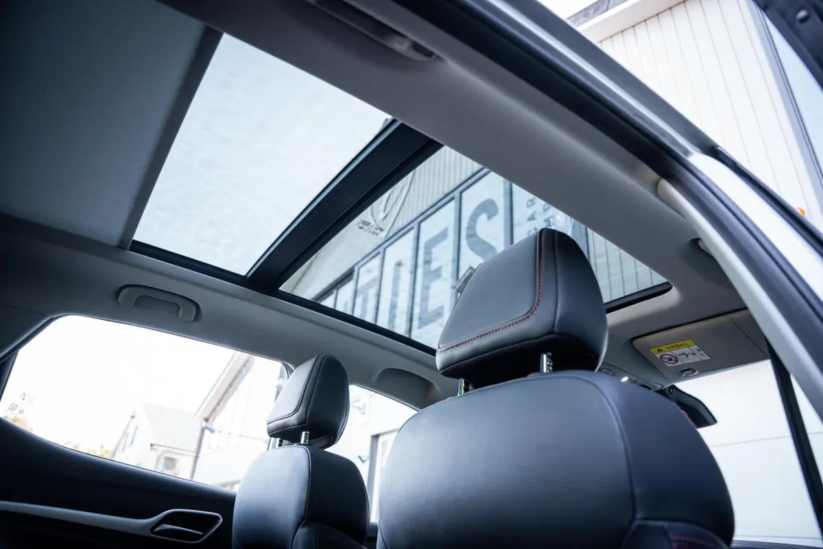 Long Range Luxury 70 kWh Org.NL|1e-eig.|Pano-dak|Leder|360°|ACC|Carplay|Dealeronderhouden