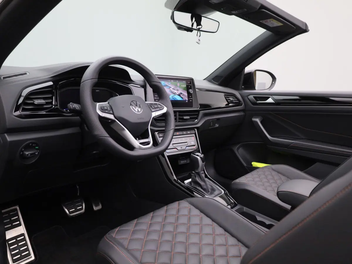 1.5 TSI R-Line 150 PK| Trekhaak Afneembaar | LEDER Interieur | Navigatie | Stoelverwarming | Stuurwielverwarming | Dodehoekdetectie | Achteruitrijcamera