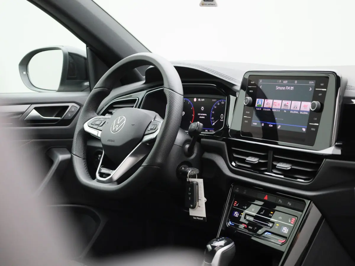 1.5 TSI R-Line 150 PK| Trekhaak Afneembaar | LEDER Interieur | Navigatie | Stoelverwarming | Stuurwielverwarming | Dodehoekdetectie | Achteruitrijcamera
