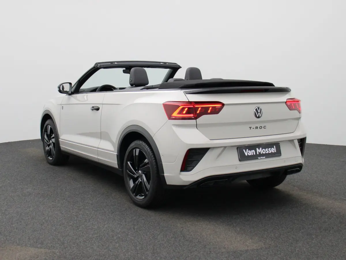 1.5 TSI R-Line 150 PK| Trekhaak Afneembaar | LEDER Interieur | Navigatie | Stoelverwarming | Stuurwielverwarming | Dodehoekdetectie | Achteruitrijcamera