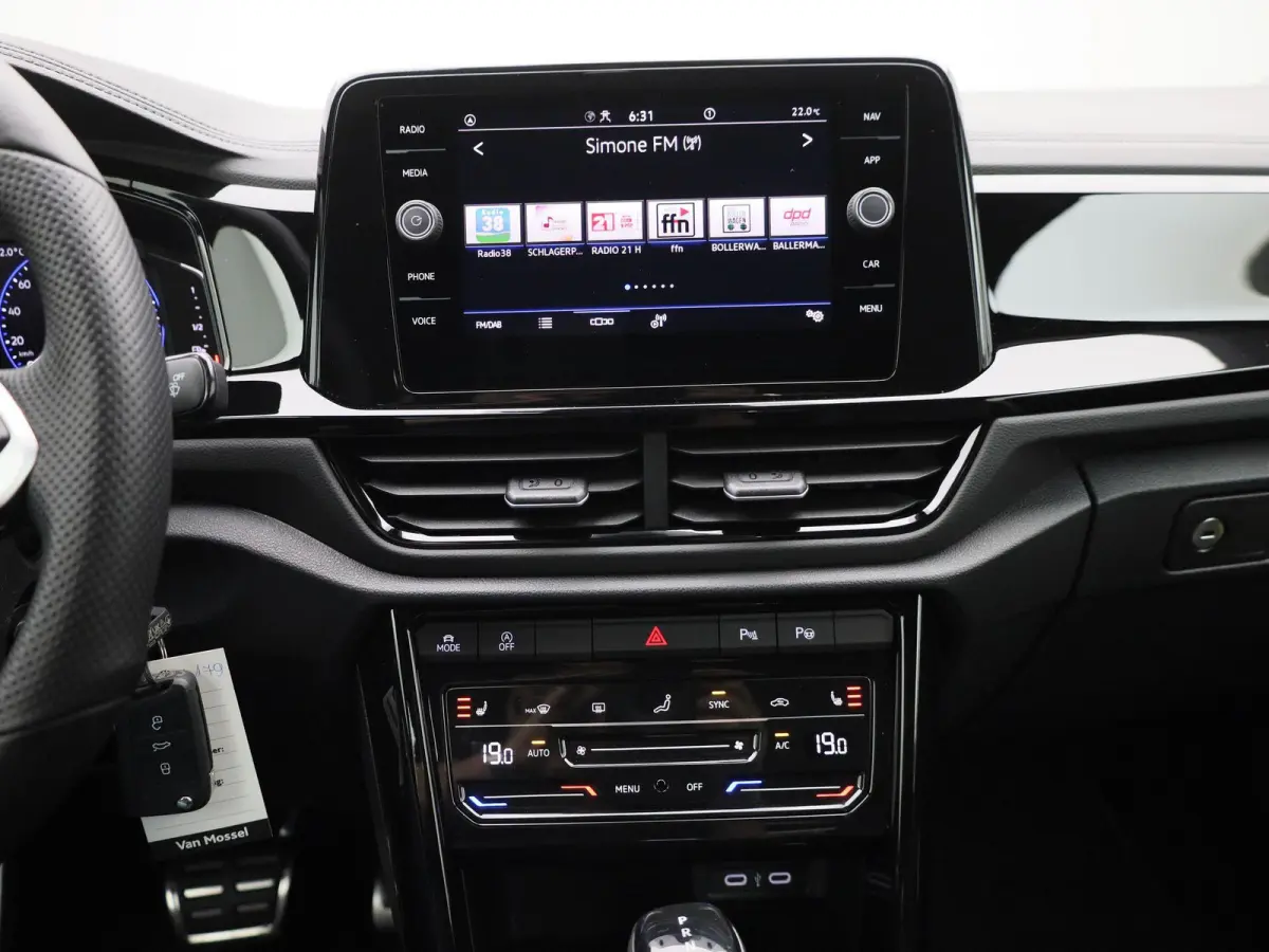 1.5 TSI R-Line 150 PK| Trekhaak Afneembaar | LEDER Interieur | Navigatie | Stoelverwarming | Stuurwielverwarming | Dodehoekdetectie | Achteruitrijcamera