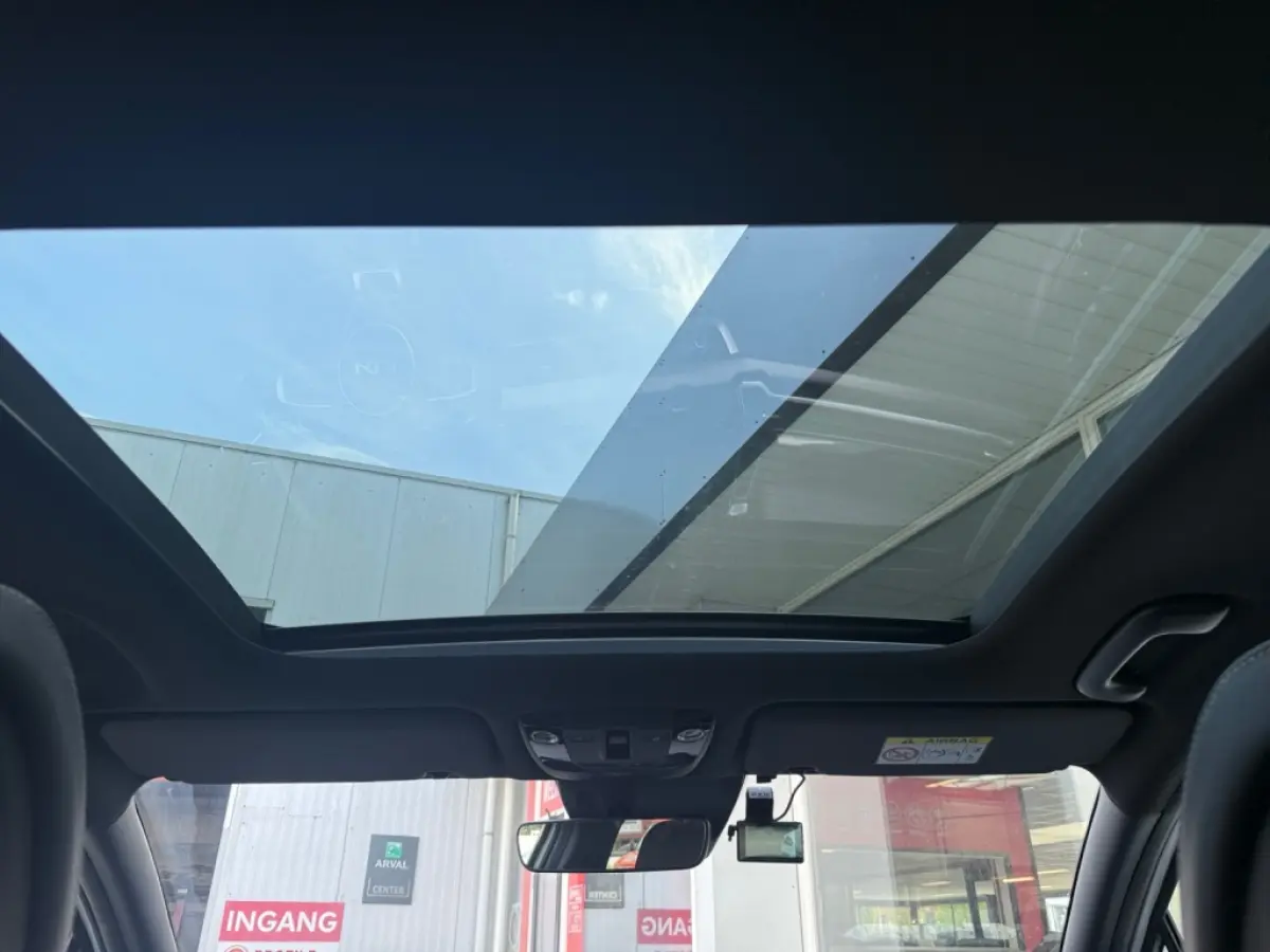 1.6 T Hybrid GT-PlusLine | Panoramadak | 360° camera | Leder