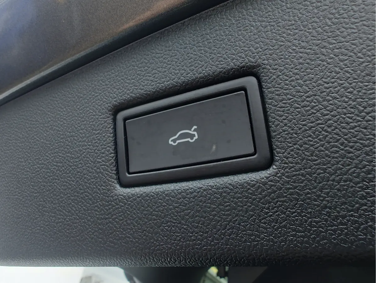 STANDARD RANGE RWD 52 kWh Massagestoel | Head-up Display | Adaptive Cruise | Google