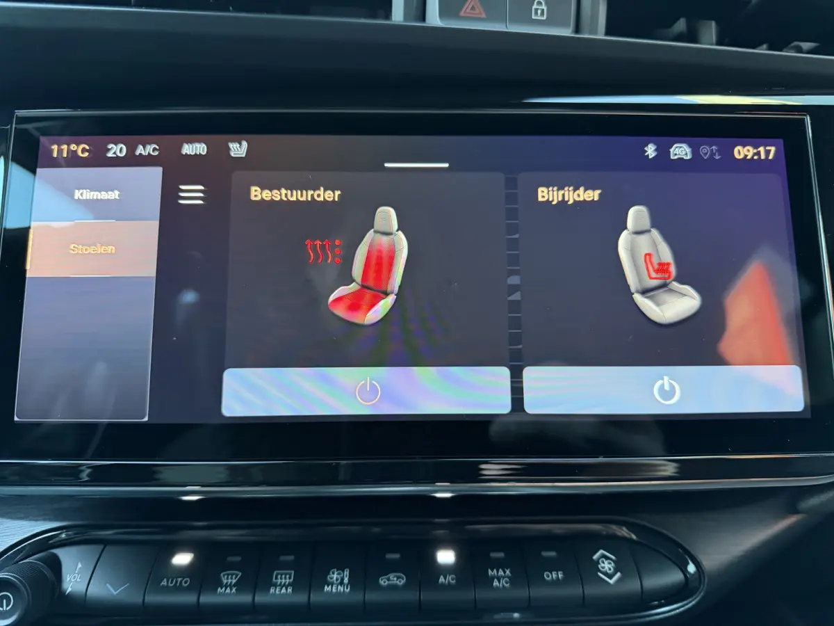 1.2 Turbo Hybrid Ibrida Speciale (Elektrische Klep - LED - Keyless Entry - Parkeersensoren V+A - Stoelverwarming - Adaptieve Cruise Controle - Camera - 18")