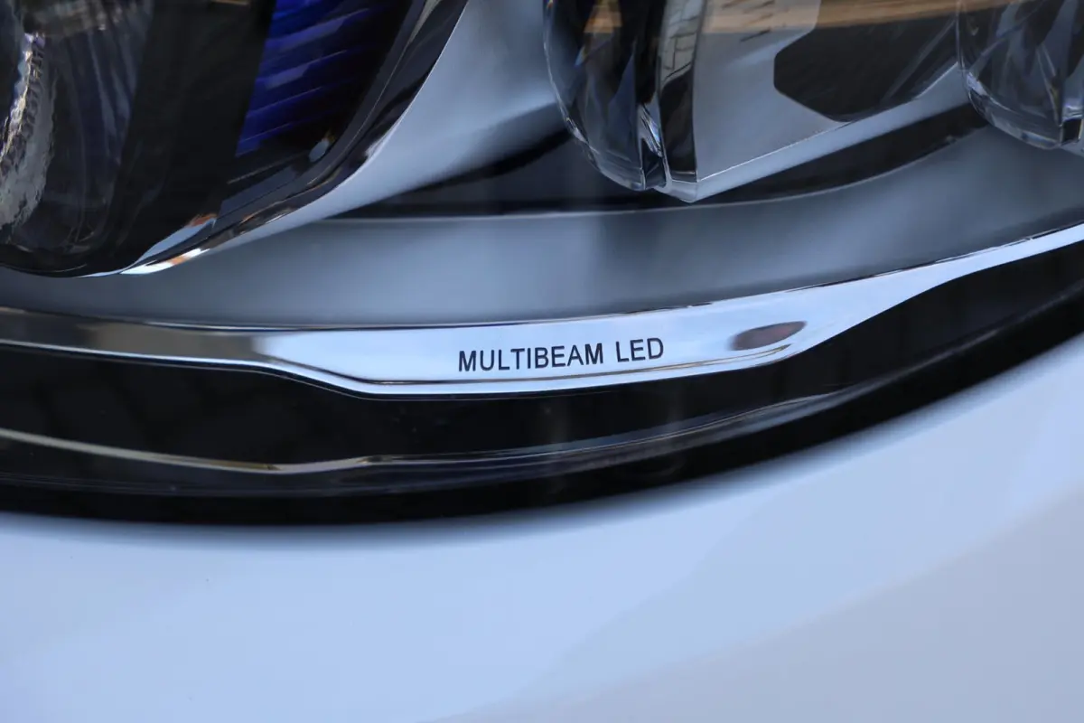 180 AMG | panoramadak | dodehoek detectie | apple carplay | leder | sfeerverlichting | achteruitrijcamera