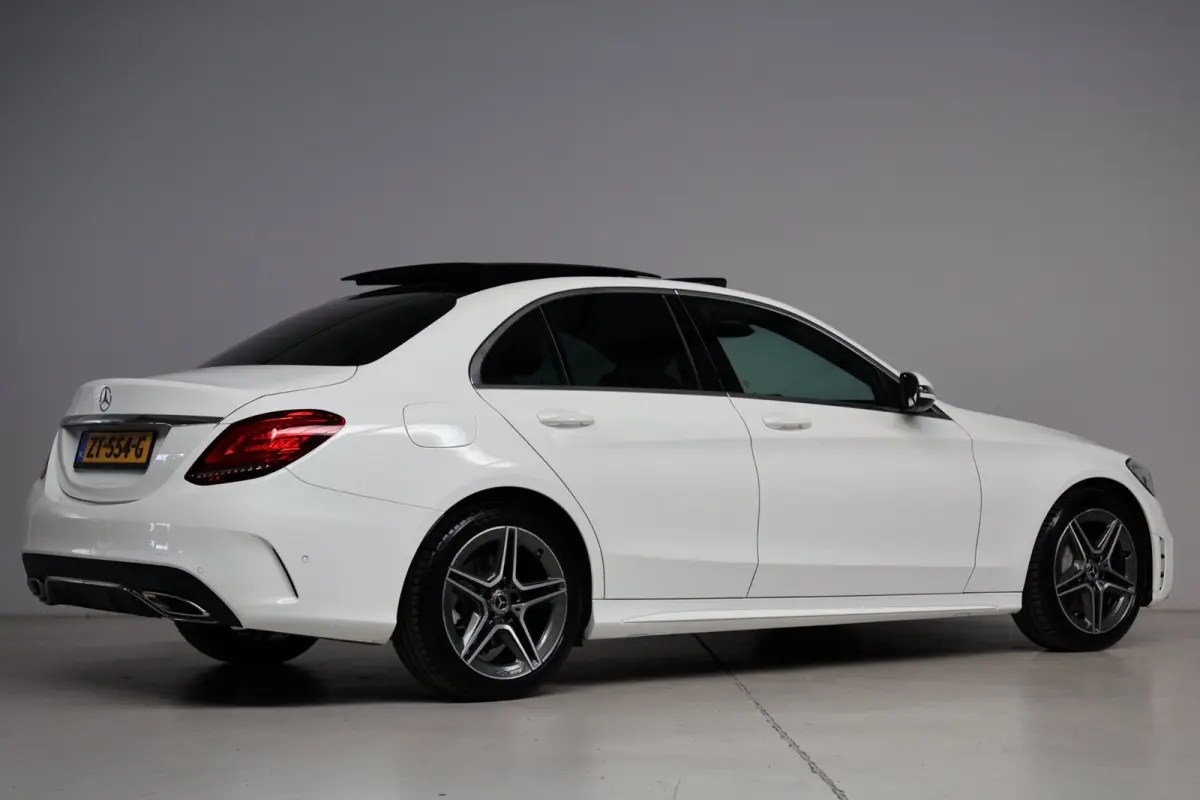 180 AMG | panoramadak | dodehoek detectie | apple carplay | leder | sfeerverlichting | achteruitrijcamera