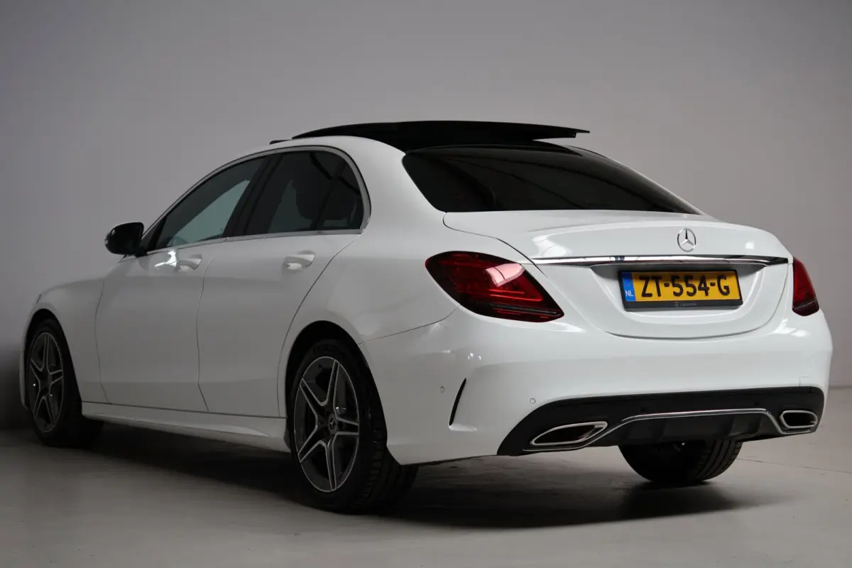 180 AMG | panoramadak | dodehoek detectie | apple carplay | leder | sfeerverlichting | achteruitrijcamera