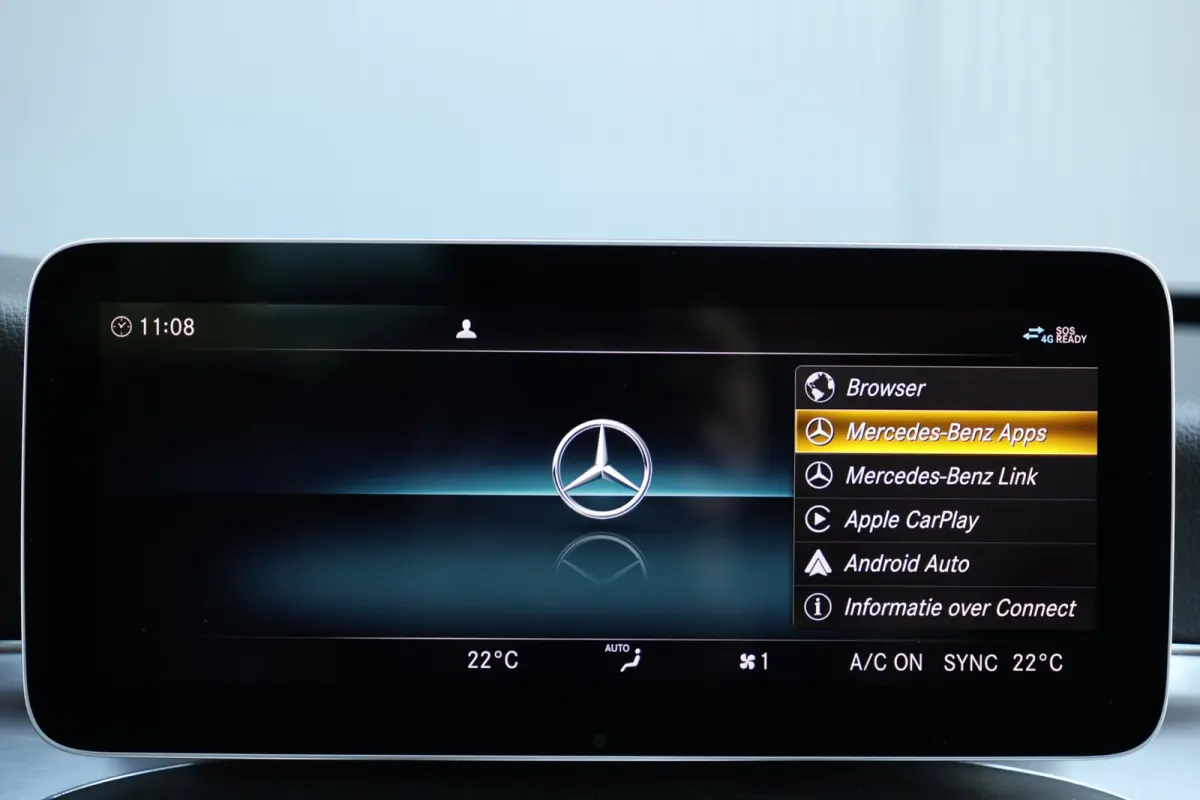 180 AMG | panoramadak | dodehoek detectie | apple carplay | leder | sfeerverlichting | achteruitrijcamera