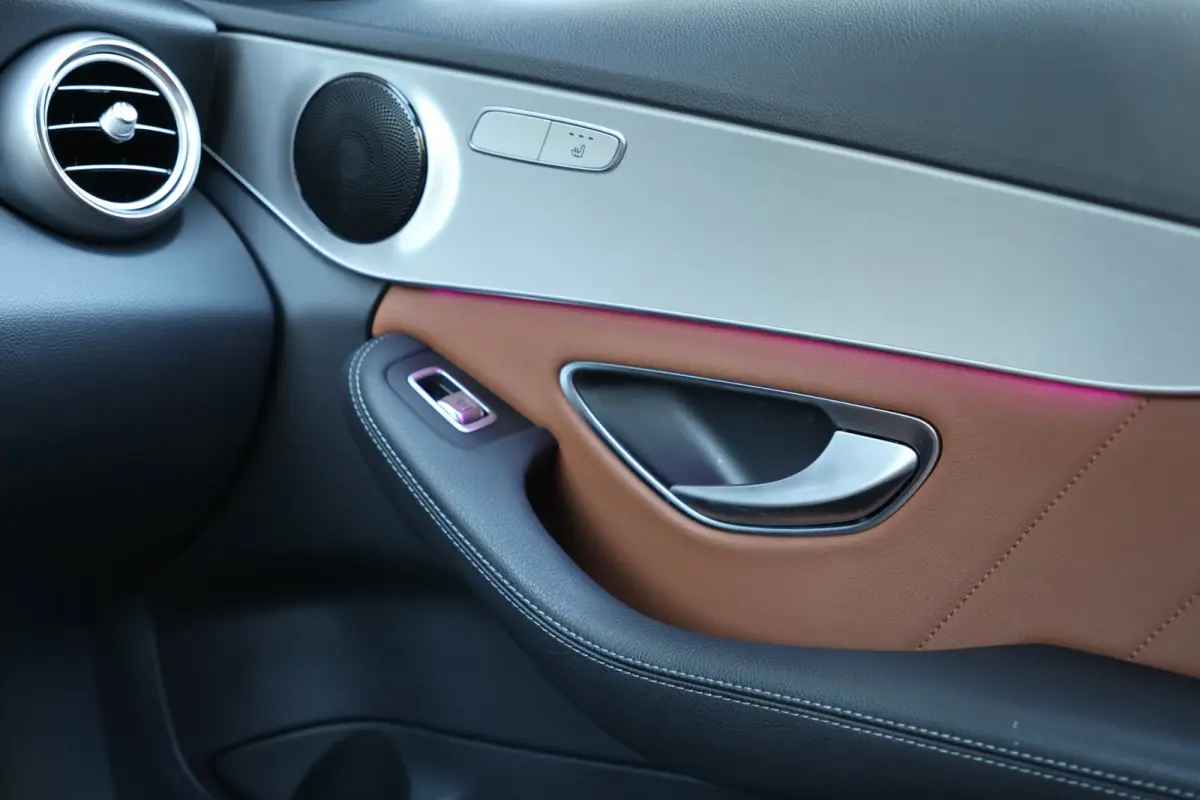 180 AMG | panoramadak | dodehoek detectie | apple carplay | leder | sfeerverlichting | achteruitrijcamera