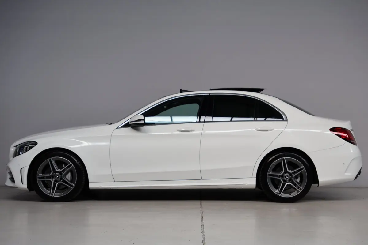 180 AMG | panoramadak | dodehoek detectie | apple carplay | leder | sfeerverlichting | achteruitrijcamera