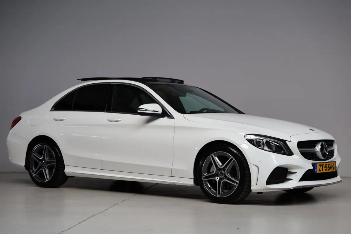 180 AMG | panoramadak | dodehoek detectie | apple carplay | leder | sfeerverlichting | achteruitrijcamera