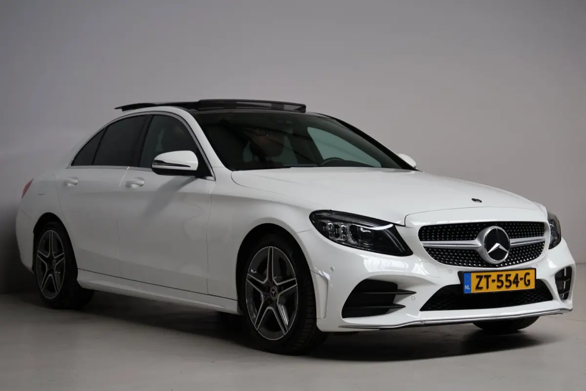 180 AMG | panoramadak | dodehoek detectie | apple carplay | leder | sfeerverlichting | achteruitrijcamera