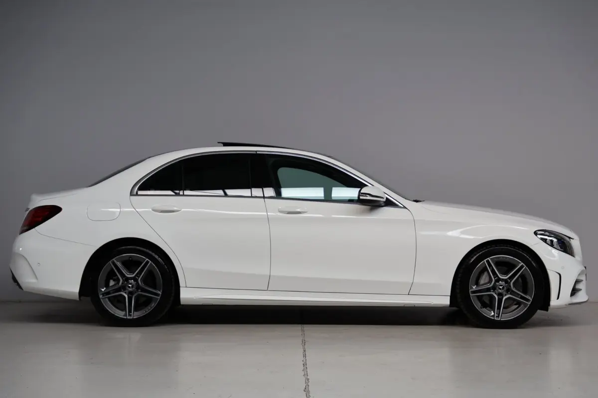 180 AMG | panoramadak | dodehoek detectie | apple carplay | leder | sfeerverlichting | achteruitrijcamera
