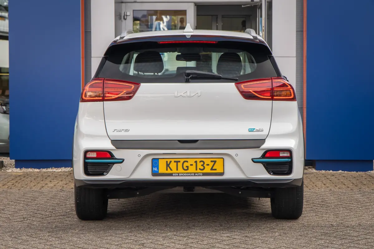 DynamicLine 64 kWh | Apple Carplay/Android Auto | Stuur/Stoel verwarming | Adaptive Cruise Control | Camera | Achteruitrijcamera | Apple Carplay/Android Auto|telefoonintegratie premium | Cru
