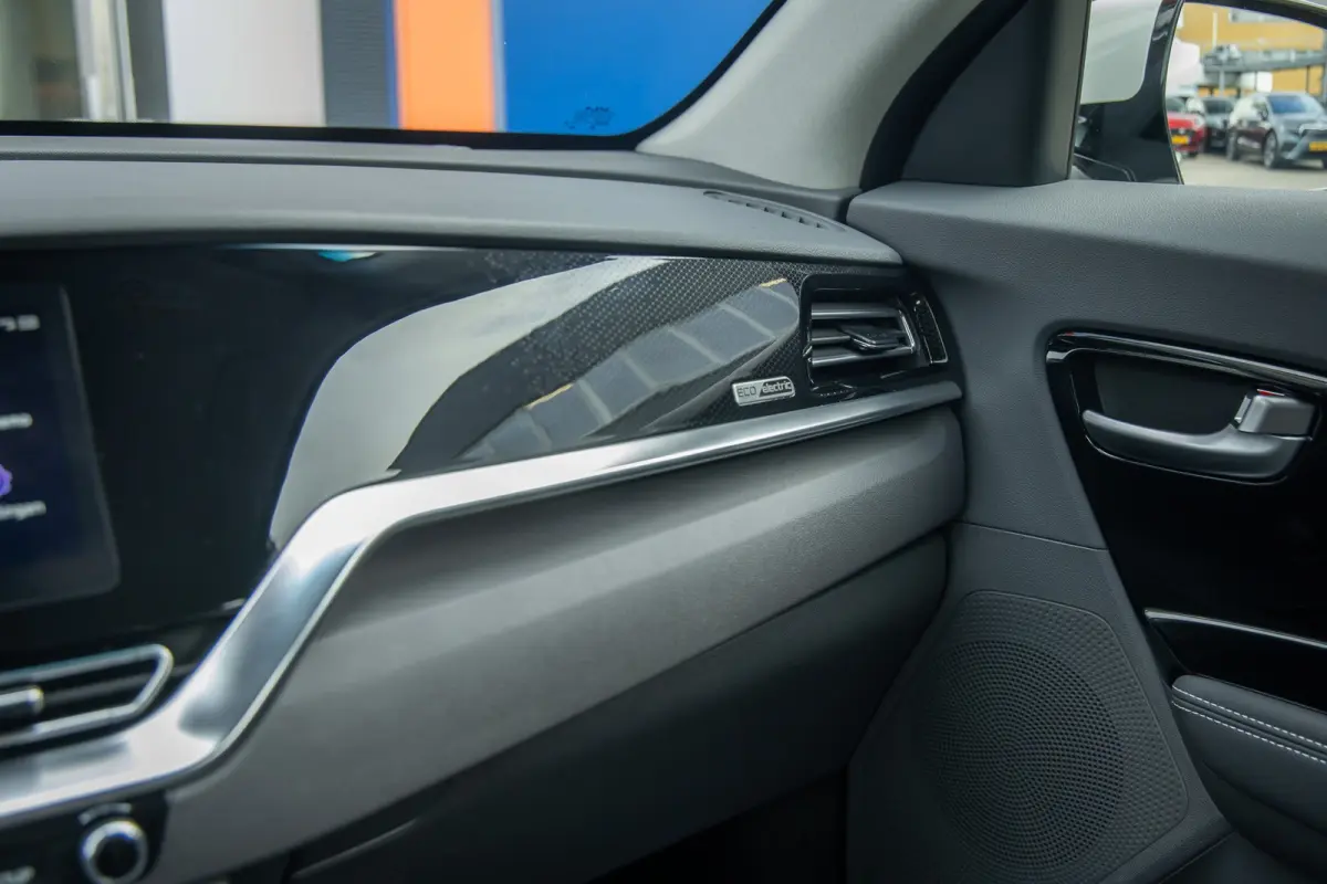 DynamicLine 64 kWh | Apple Carplay/Android Auto | Stuur/Stoel verwarming | Adaptive Cruise Control | Camera | Achteruitrijcamera | Apple Carplay/Android Auto|telefoonintegratie premium | Cru