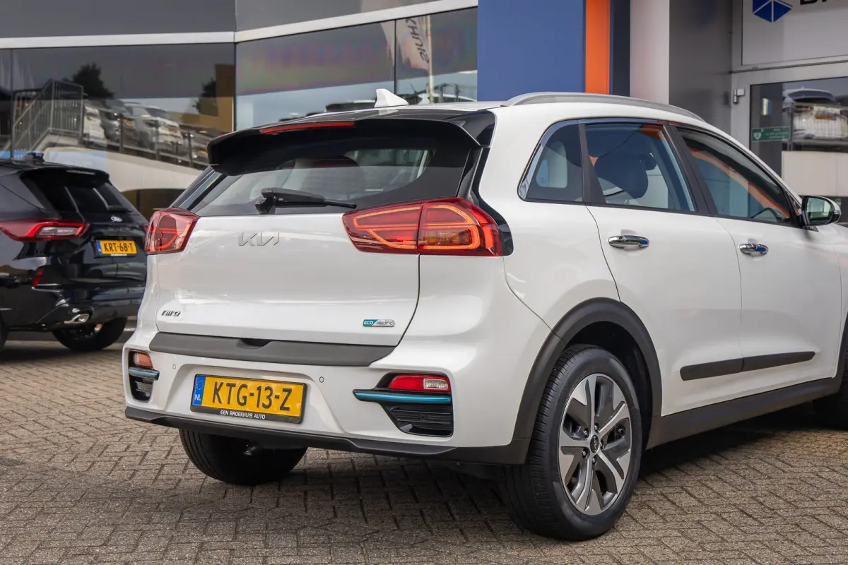 DynamicLine 64 kWh | Apple Carplay/Android Auto | Stuur/Stoel verwarming | Adaptive Cruise Control | Camera | Achteruitrijcamera | Apple Carplay/Android Auto|telefoonintegratie premium | Cru