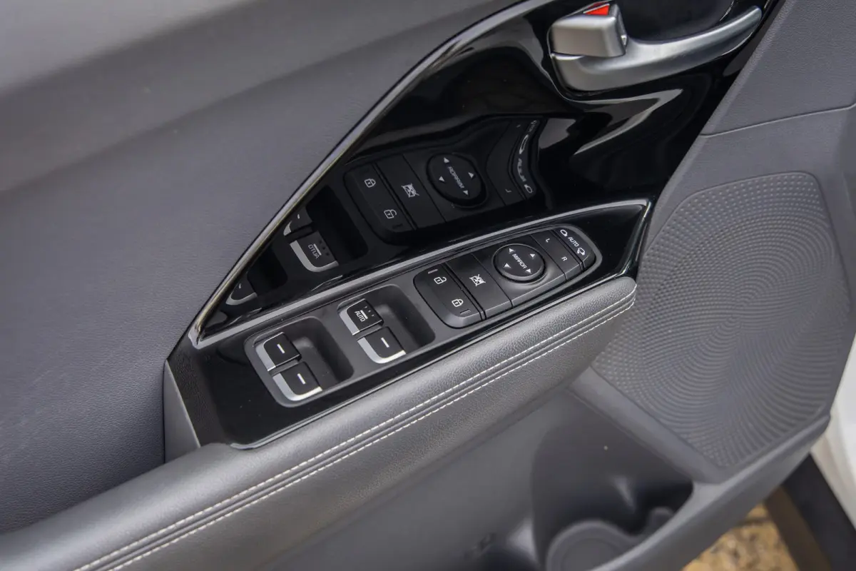 DynamicLine 64 kWh | Apple Carplay/Android Auto | Stuur/Stoel verwarming | Adaptive Cruise Control | Camera | Achteruitrijcamera | Apple Carplay/Android Auto|telefoonintegratie premium | Cru