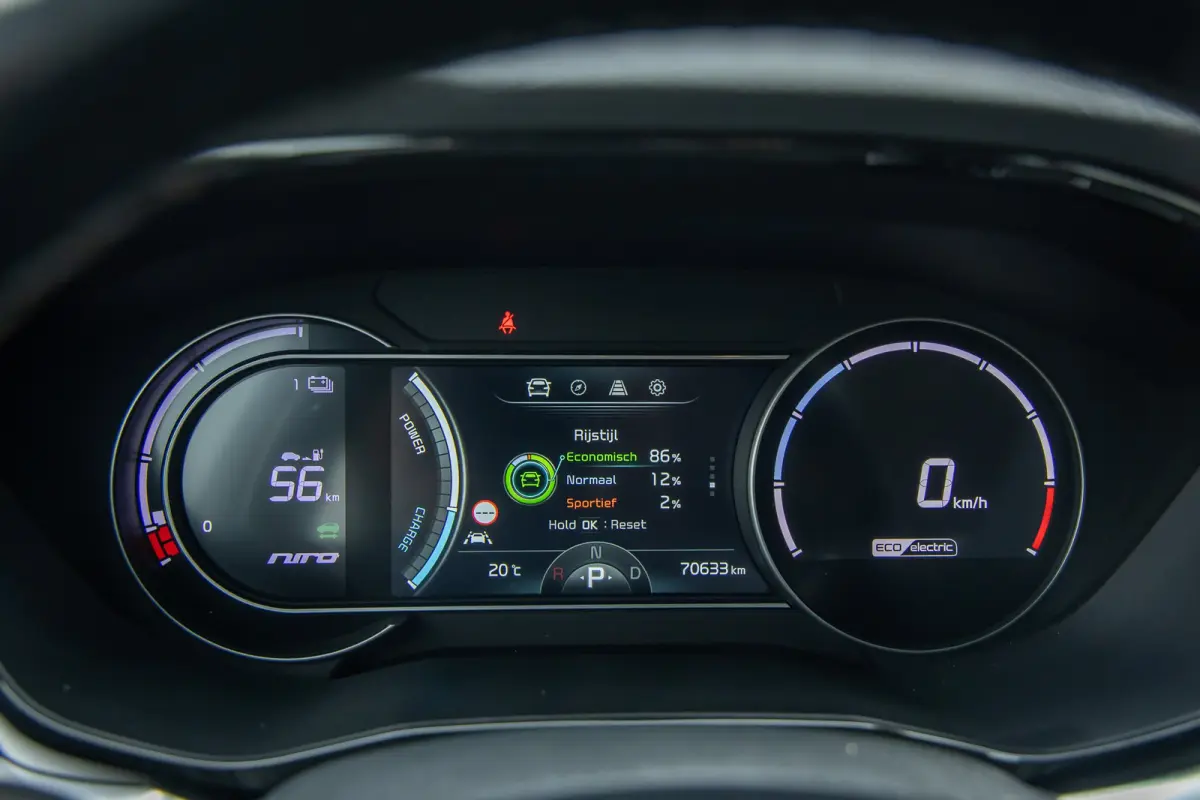 DynamicLine 64 kWh | Apple Carplay/Android Auto | Stuur/Stoel verwarming | Adaptive Cruise Control | Camera | Achteruitrijcamera | Apple Carplay/Android Auto|telefoonintegratie premium | Cru