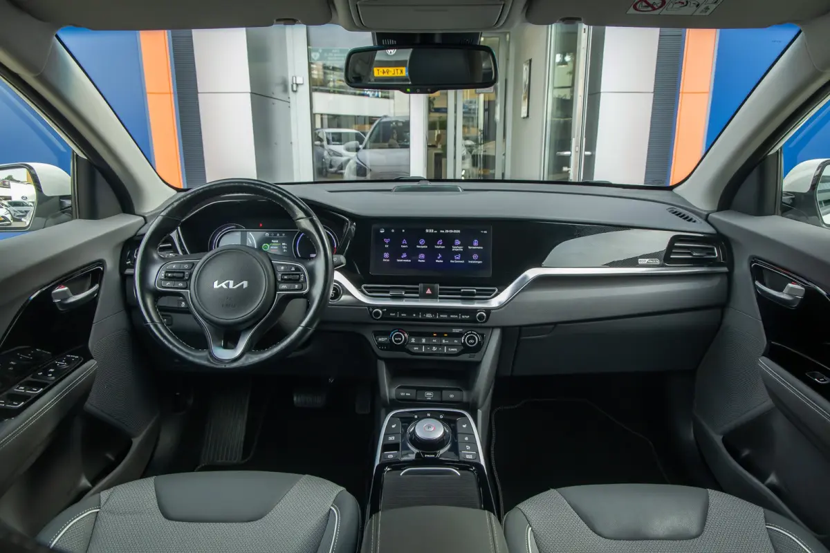DynamicLine 64 kWh | Apple Carplay/Android Auto | Stuur/Stoel verwarming | Adaptive Cruise Control | Camera | Achteruitrijcamera | Apple Carplay/Android Auto|telefoonintegratie premium | Cru