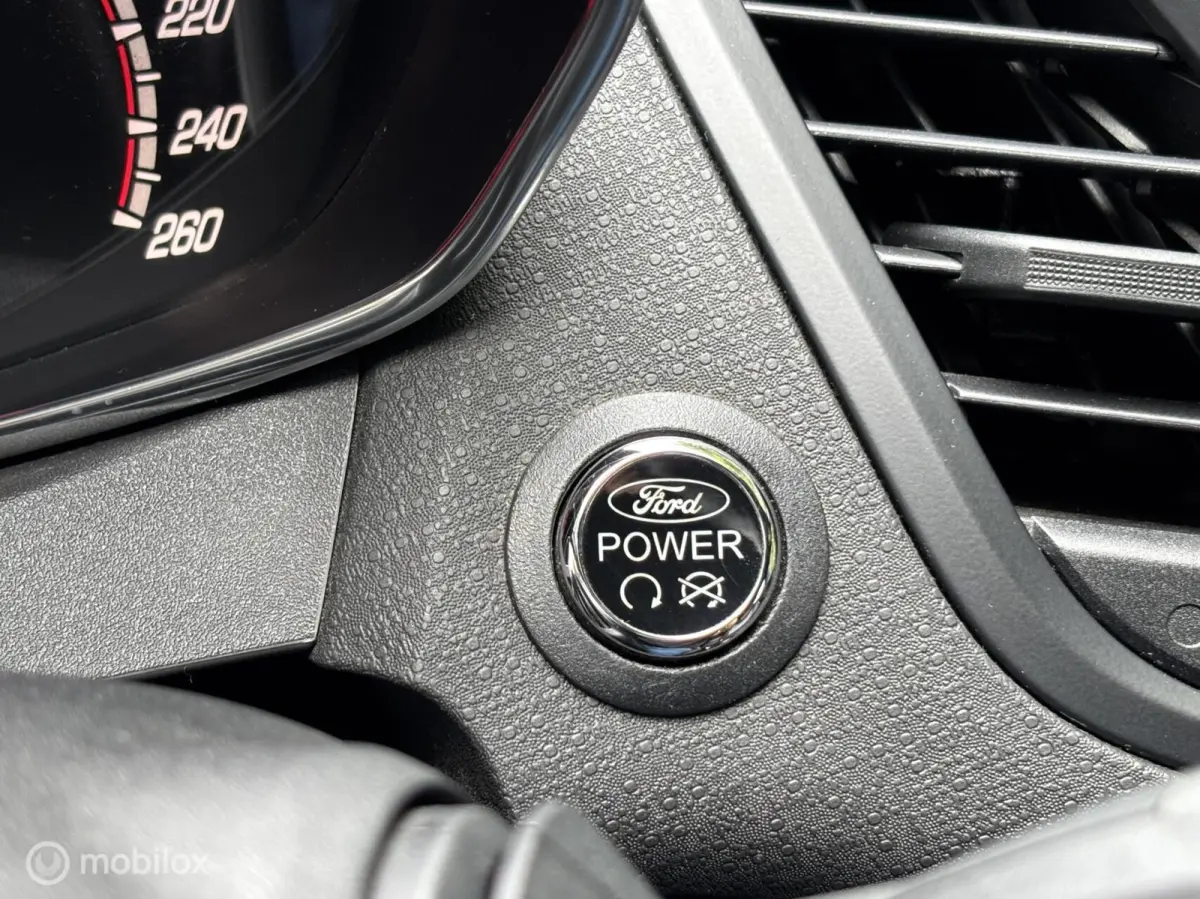 1.6 ST. 183 PK, 5 DEURS, AIRCO