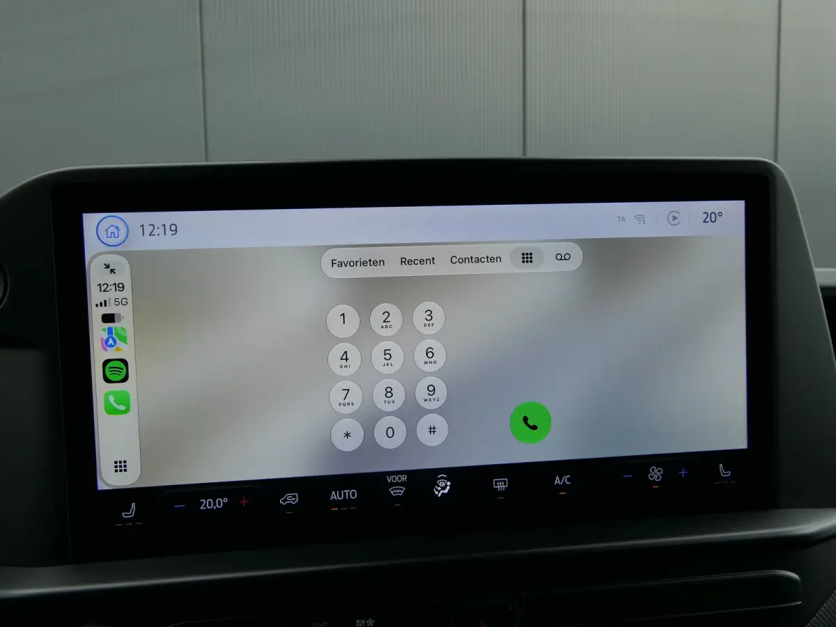 300 2.0 TDCI L2H1 Trend 170pk Automaat | Trekhaak | Camera | Stoelverwarming | LED Koplampen | CarPlay/Android Auto | Bijrijdersbank