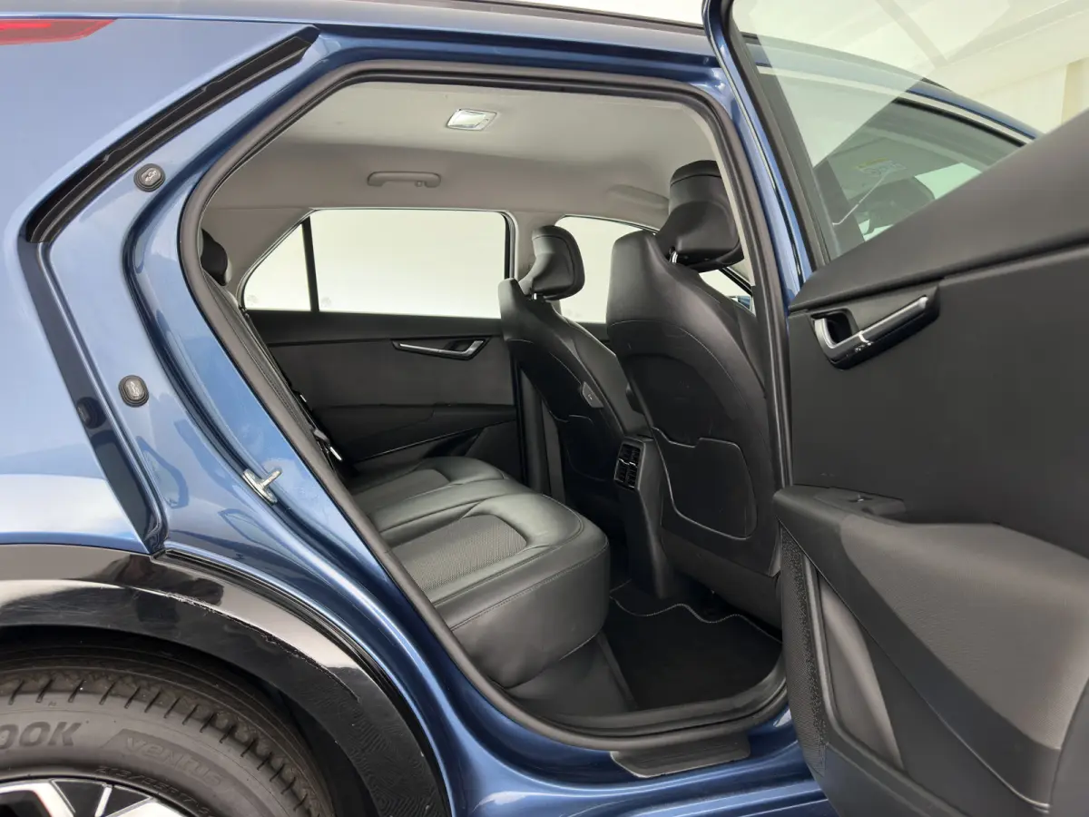 DynamicLine 64.8 kWh [3-Fase-11kW] {SoH-100%} (INCL-BTW) Aut. *LEATHER-FABRIC | ADAPTIVE-CRUISE | DIGI-COCKPIT | KEYLESS | CAMERA | DAB | COMFORTSEATS | SHIFTPADDLES | ECC | PDC | CARPLAY | 
