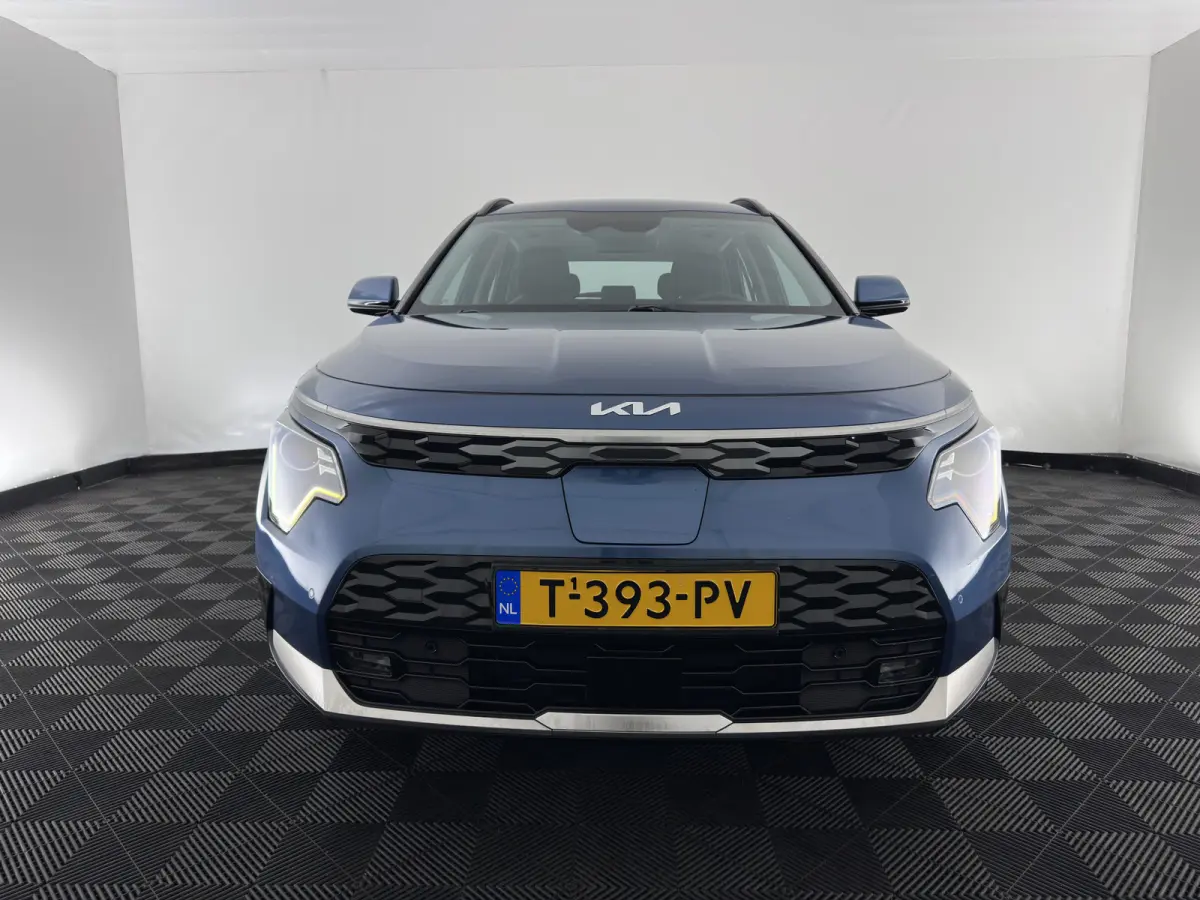 DynamicLine 64.8 kWh [3-Fase-11kW] {SoH-100%} (INCL-BTW) Aut. *LEATHER-FABRIC | ADAPTIVE-CRUISE | DIGI-COCKPIT | KEYLESS | CAMERA | DAB | COMFORTSEATS | SHIFTPADDLES | ECC | PDC | CARPLAY | 