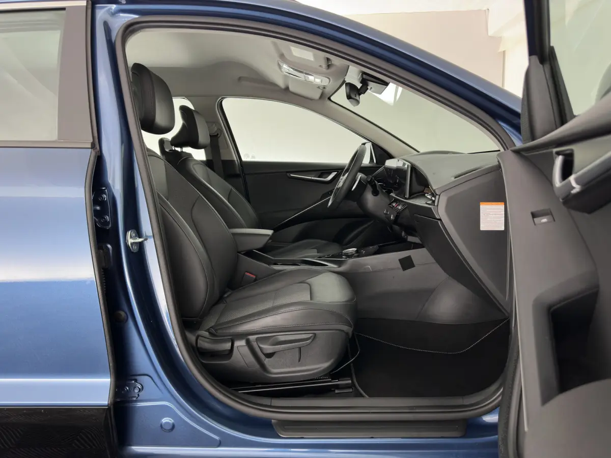 DynamicLine 64.8 kWh [3-Fase-11kW] {SoH-100%} (INCL-BTW) Aut. *LEATHER-FABRIC | ADAPTIVE-CRUISE | DIGI-COCKPIT | KEYLESS | CAMERA | DAB | COMFORTSEATS | SHIFTPADDLES | ECC | PDC | CARPLAY | 