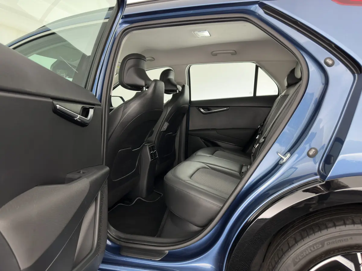 DynamicLine 64.8 kWh [3-Fase-11kW] {SoH-100%} (INCL-BTW) Aut. *LEATHER-FABRIC | ADAPTIVE-CRUISE | DIGI-COCKPIT | KEYLESS | CAMERA | DAB | COMFORTSEATS | SHIFTPADDLES | ECC | PDC | CARPLAY | 