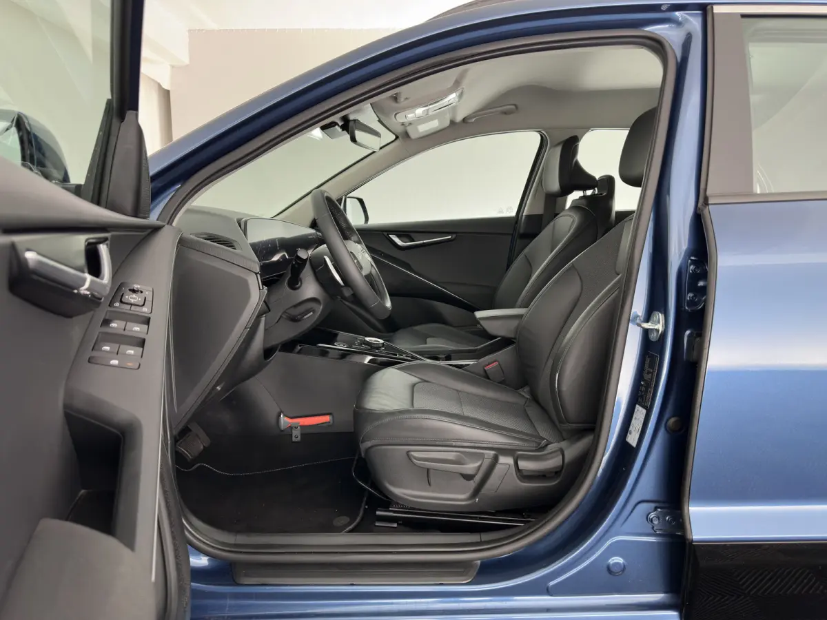 DynamicLine 64.8 kWh [3-Fase-11kW] {SoH-100%} (INCL-BTW) Aut. *LEATHER-FABRIC | ADAPTIVE-CRUISE | DIGI-COCKPIT | KEYLESS | CAMERA | DAB | COMFORTSEATS | SHIFTPADDLES | ECC | PDC | CARPLAY | 