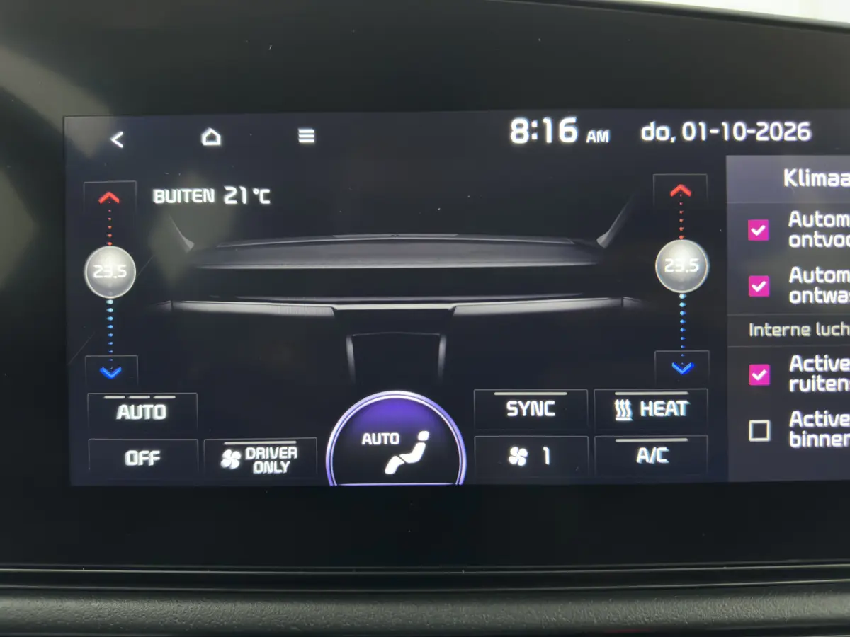 DynamicLine 64.8 kWh [3-Fase-11kW] {SoH-100%} (INCL-BTW) Aut. *LEATHER-FABRIC | ADAPTIVE-CRUISE | DIGI-COCKPIT | KEYLESS | CAMERA | DAB | COMFORTSEATS | SHIFTPADDLES | ECC | PDC | CARPLAY | 