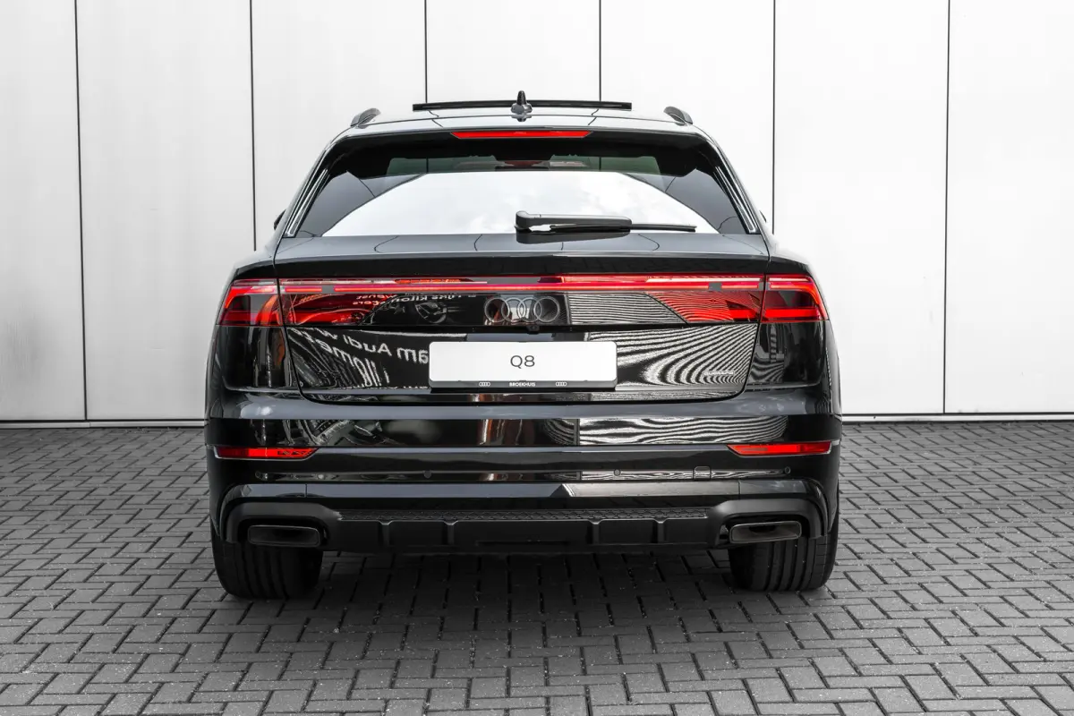 55 TFSI e 290 kW / 394 pk tiptronic quattro Pro Line S | Adaptive air suspension sport | Adaptive cruise control | Audi Connect diensten